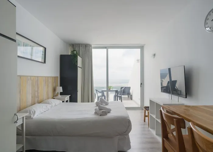 Great Terrace Sea Views - Wifi By Canariasgetaway